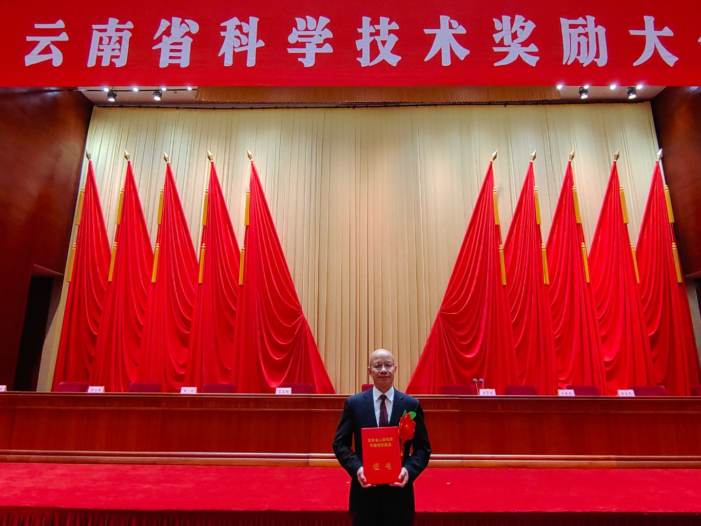 1756207584349089316.jpg 低像素1.jpg
